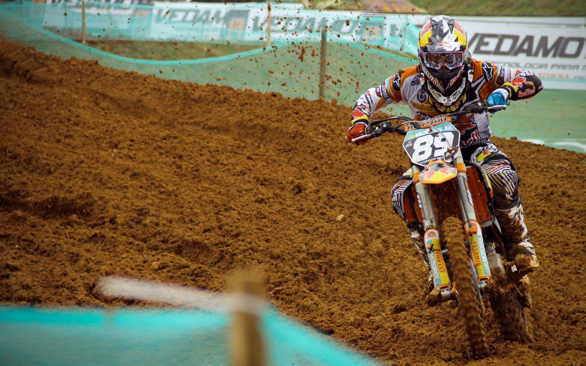 福特森狂砍42分率队取胜，李春江盛赞，有他在我一百个放心