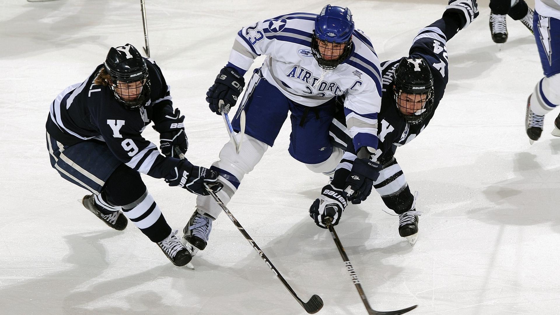 希勒警告，曼联若再遭惨败，阿莫林帅位恐将不保